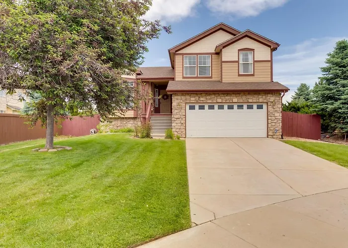 Spacious Aurora Home 20 Mi To Downtown Denver!